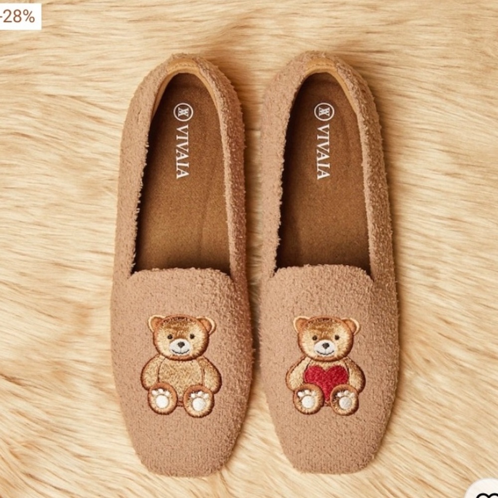 NWT Nutmeg Teddy Bear Knit Loafers